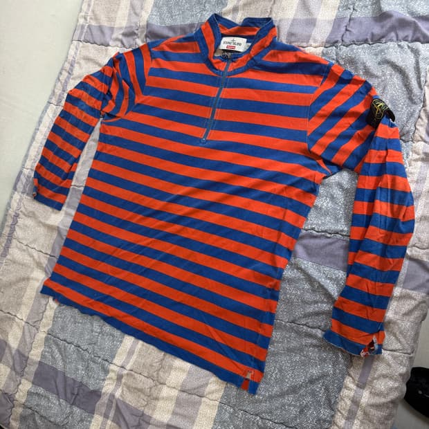 슈프림 x 스톤아일랜드 16시즌 스트라이프 하프집업 티셔츠 판매합니다. 