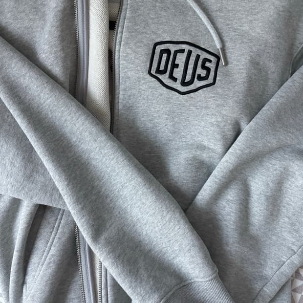 [급처] 데우스 후드집업 XL