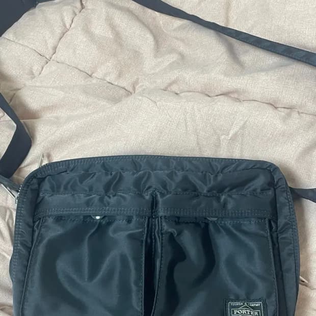 포터 탱커 숄더백 스몰 블랙