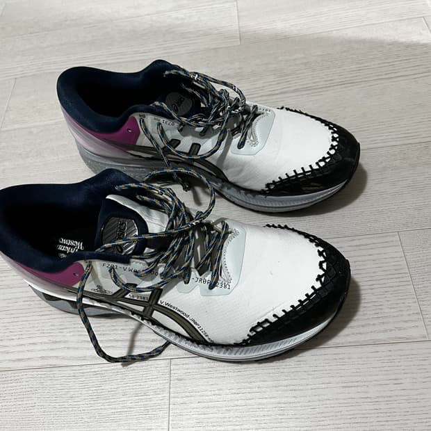 아식스 비비안웨스트우드 젤카야노 