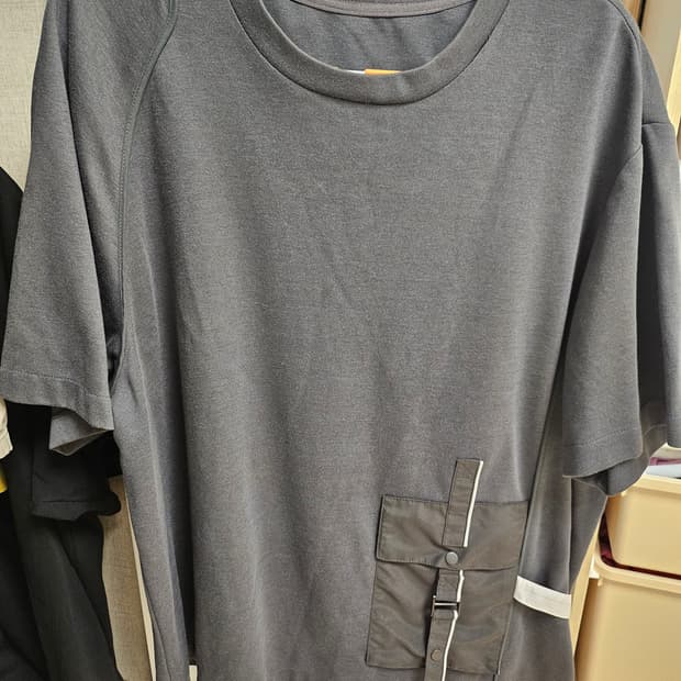 시스템옴므 포켓 견장 그레이 반팔티105(실110)
