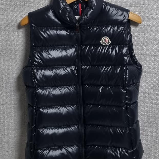 2사이즈 (S) 몽클레어 구스 패딩 베스트 패딩조끼 (정품) 여성