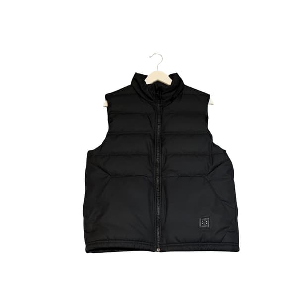 언더아머 패딩조끼 블랙 L사이즈