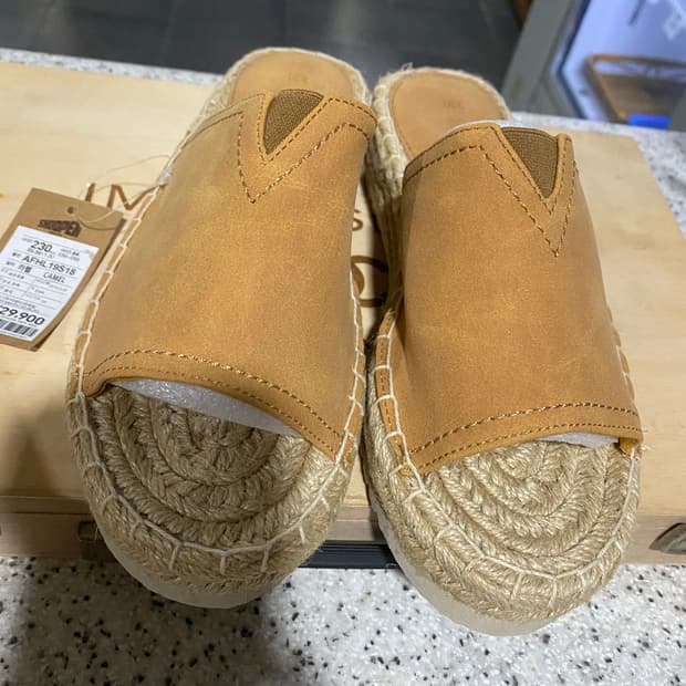 슈펜 에스파듀 샌들 230 카멜 새상품