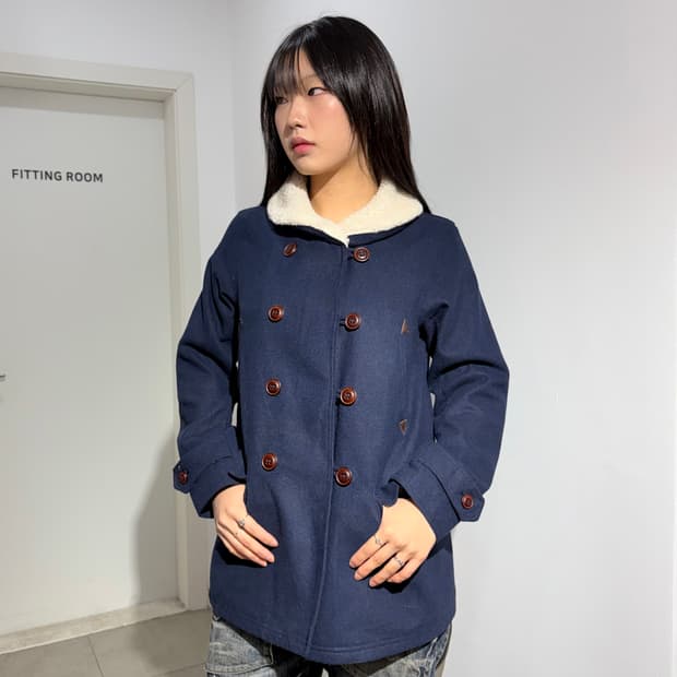 내추럴팔레트 양털 나무단추 자켓 코트