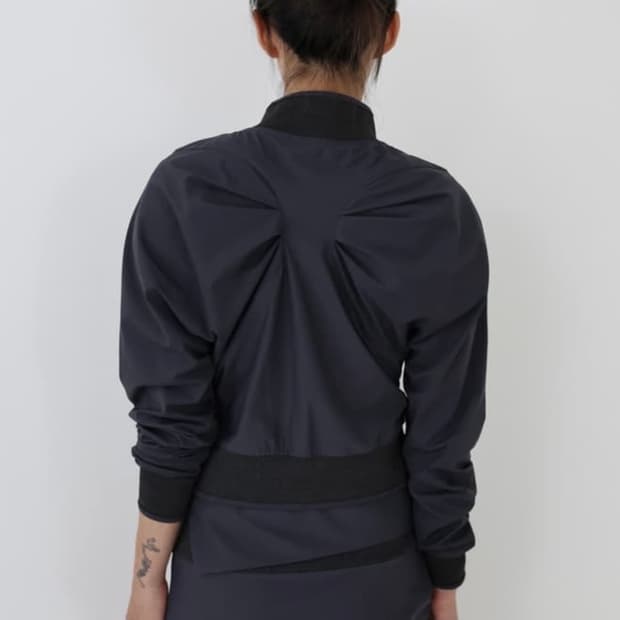 울리카상투스 wingbone pintuck jacket 삽니다ㅜㅜㅜㅜ