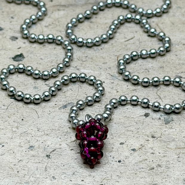 wine grapes necklace