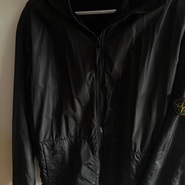 스톤아일랜드 바람막이