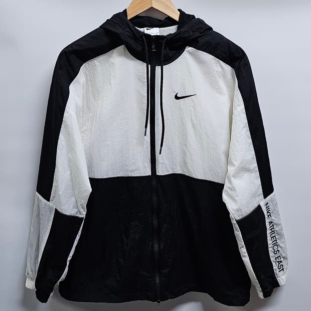 나이키 NSW 우븐 바람막이 S 90