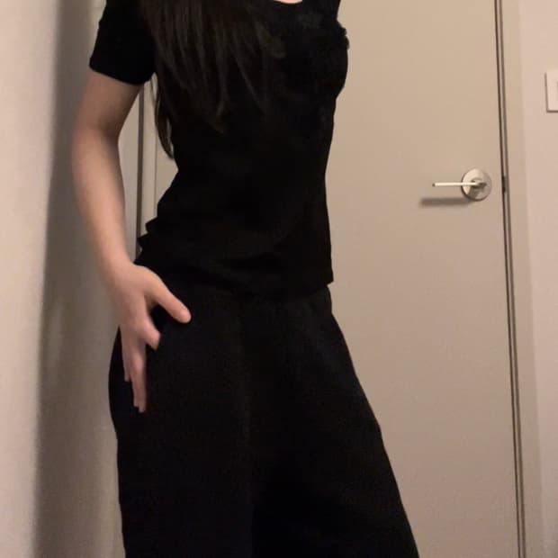 black wide training pants