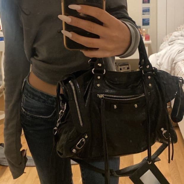 발렌시아가 모터백 은장 미디움 새상품급 레어빈티지