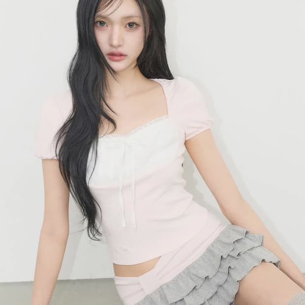 일리고 로지 레이스 스퀘어넥 티 핑크