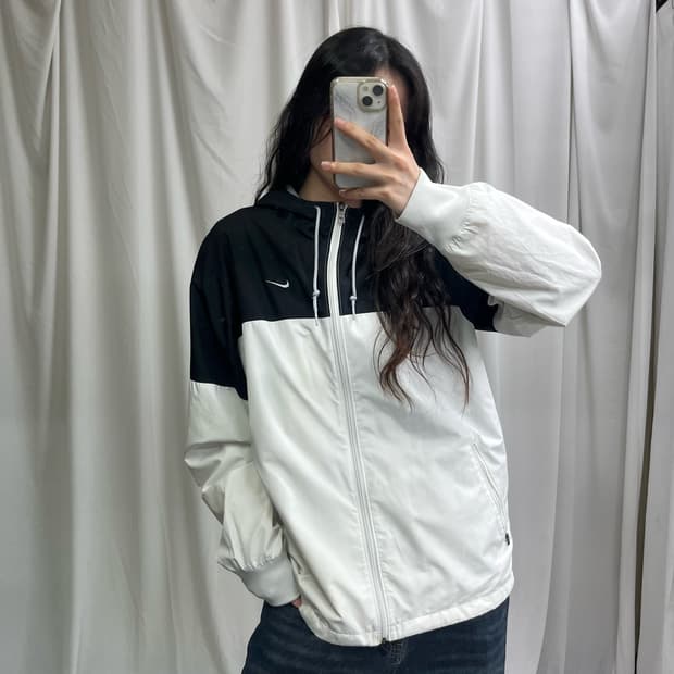 Nike black & white windbreak jacket