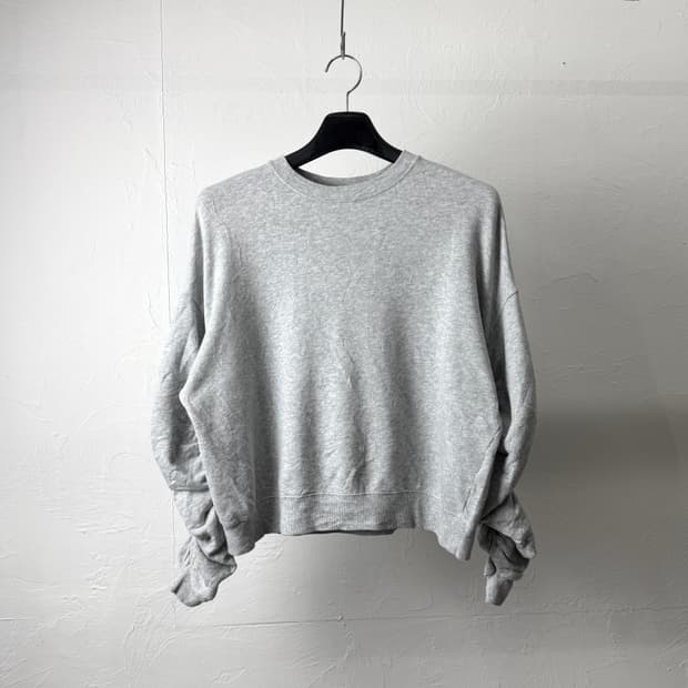 Frapbois 셔링 스웻셔츠