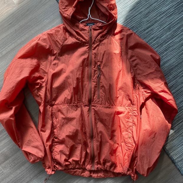 무신사스탠다드 바람막이