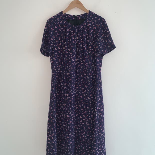 Oriental color flower dress