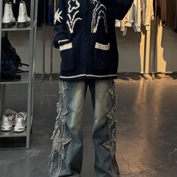 팔렛 드로잉 가든 카우치 네이비 니트집업 A2768