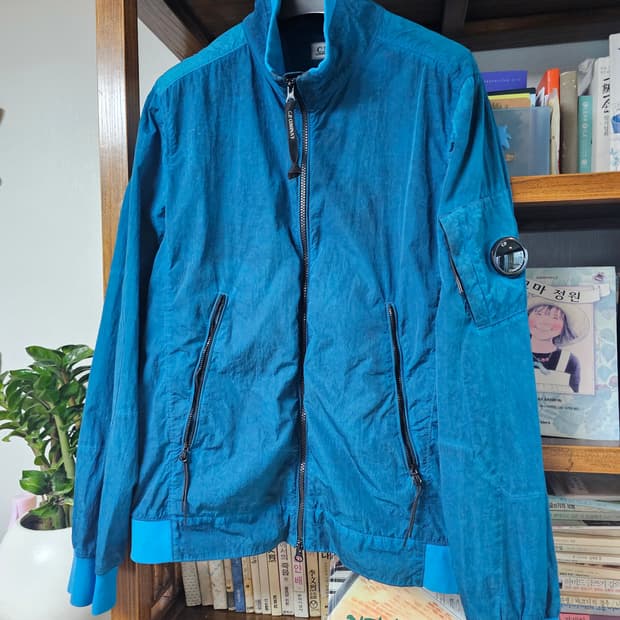 씨피컴퍼니 cp나일론 크롬 자켓 팔아요 100 95