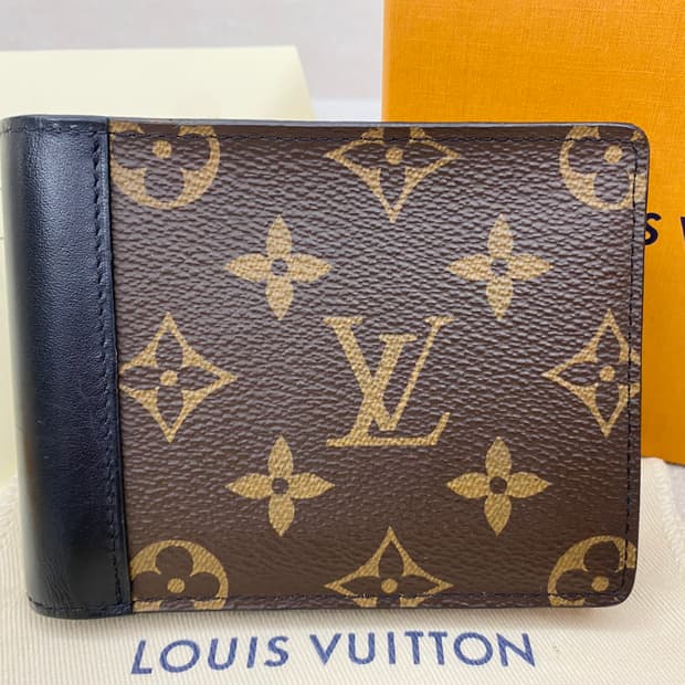 루이비통 모노그램 마카사르 멀티플 반지갑(컨디션굿)