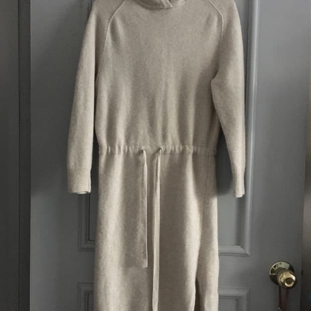 아떼 바네사브루노 울캐시 후드 원피스 s