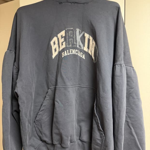 [3] 발렌시아가 비카인드 후드