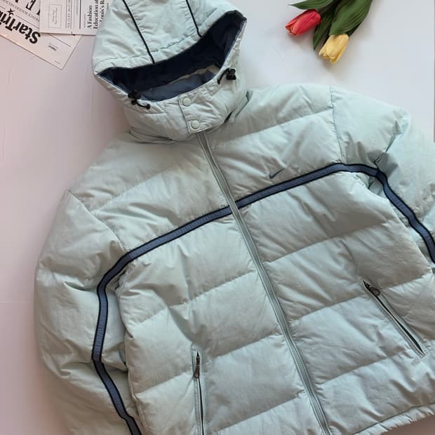 Nike 나이키 빈티지 스카이 푸퍼 패딩