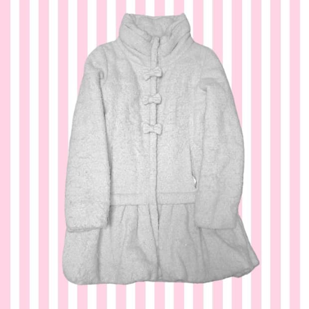 리즈리사 핀터깔 히메갸루 리본 화이트 코트 패딩