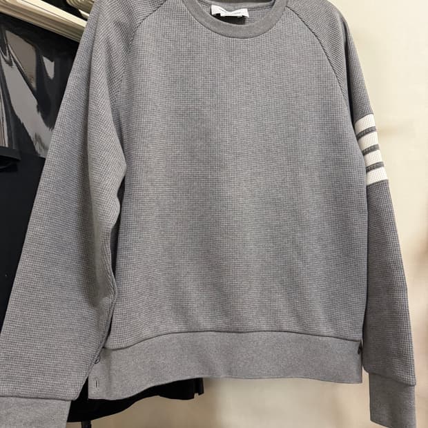 (21fw/22fw) 톰브라운 맨투맨 그레이 2size
