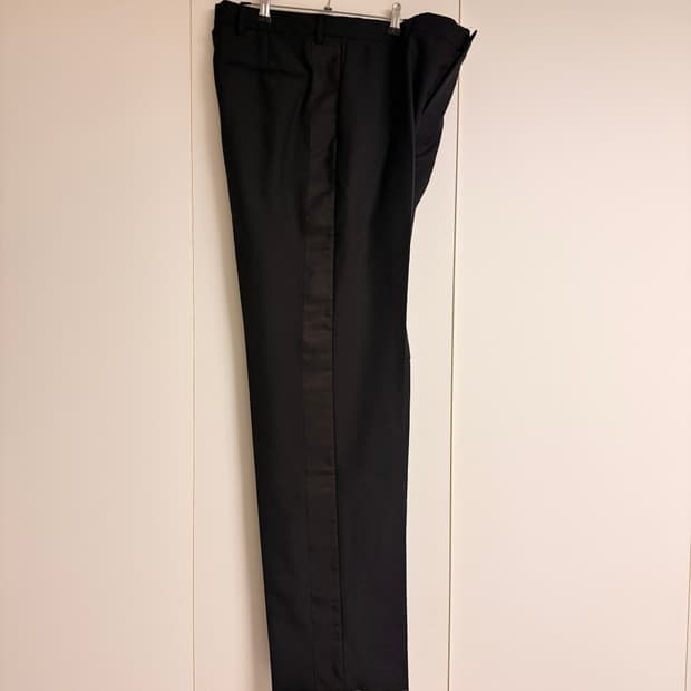 PRADA 프라다 32-33 새상품 봄 여름 바지 (최저가입니다)