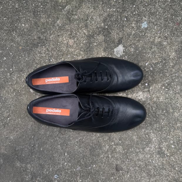 Pedala asics 235