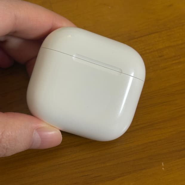 에어팟 4세대 본체