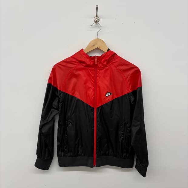 나이키 바람막이 윈드러너 레드/블랙 여성 XS