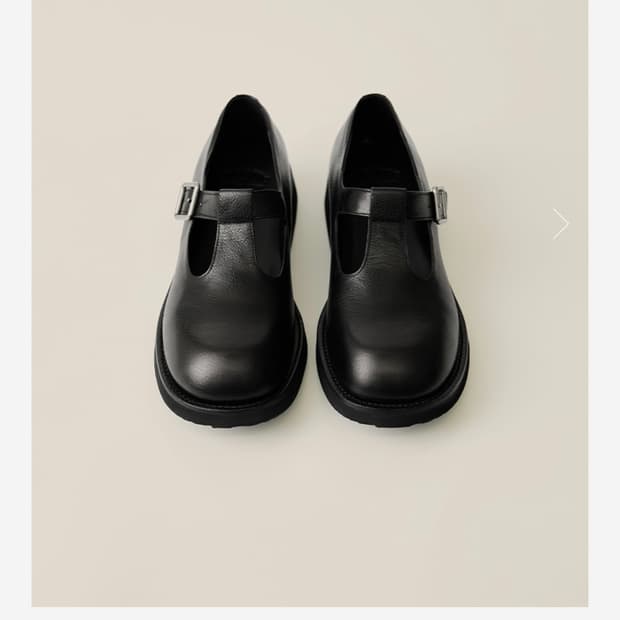 Urbanic30 t-strap vibram loafer 230 팝니다