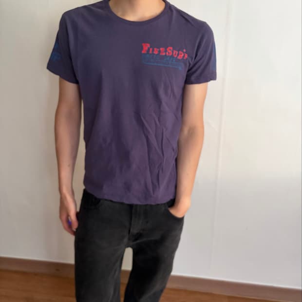 Fine surf tee