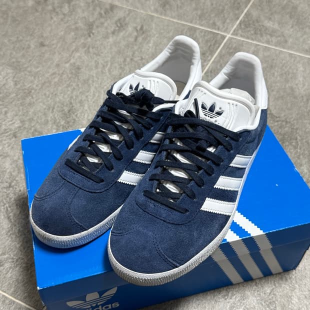 아디다스 가젤 컬러지에이트 네이비 240