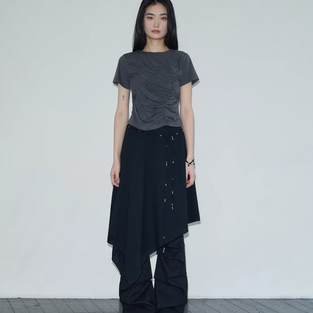 시스에이 언발란스 시어서커 미디 스커트 블랙