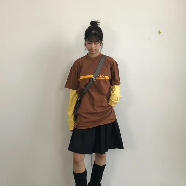 00's Vans USA Logo Line Brown Tee