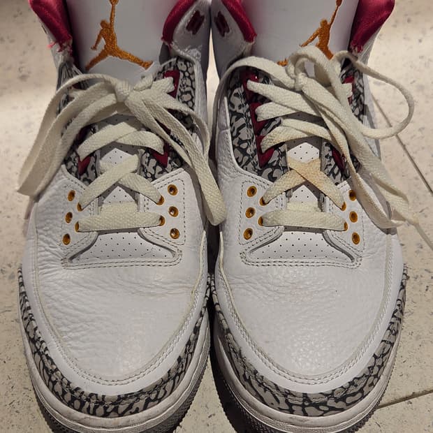 Jordan 3 Retro Cardinal Red