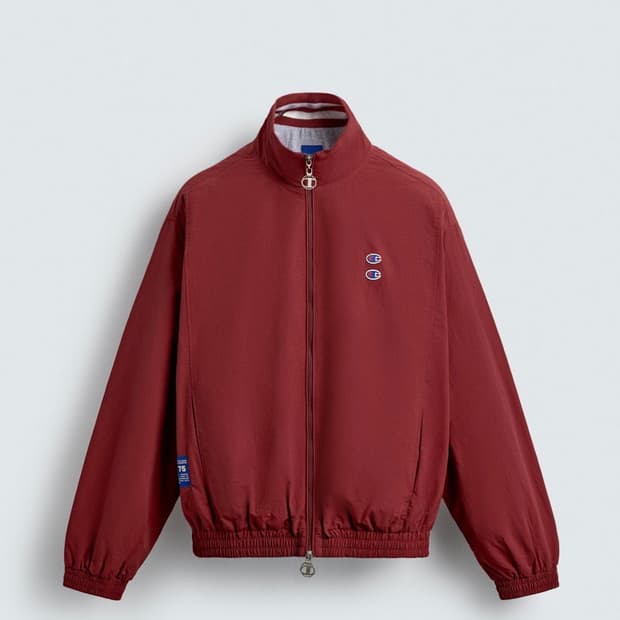 자라 x 챔피온 테크니컬 패치 자켓 레드
