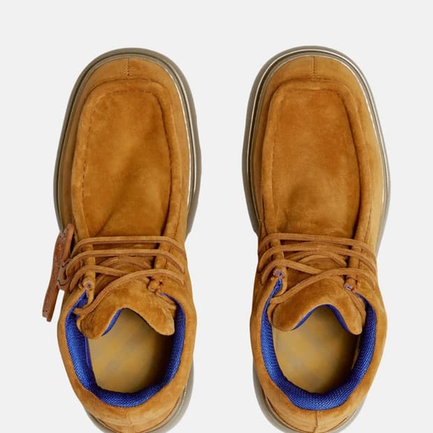 구매) 버버리 스웨이드크리퍼 브라운 42,43