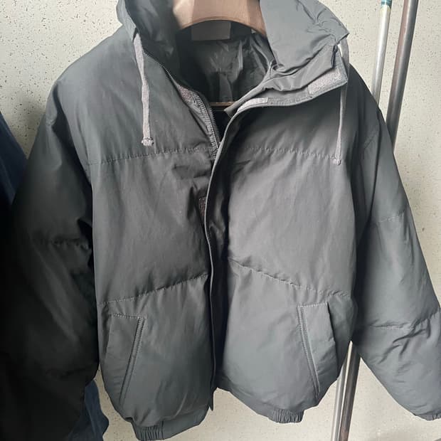 피어오브갓 에센셜 퍼퍼 블랙