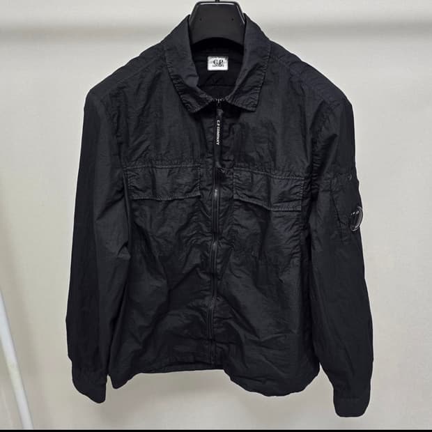 cp컴퍼니 타일론 오버셔츠 자켓 m(95)사이즈 판매