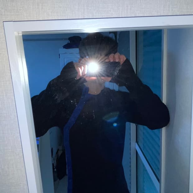 아르마니 익스체인지 비대칭 버튼 리브드 니트