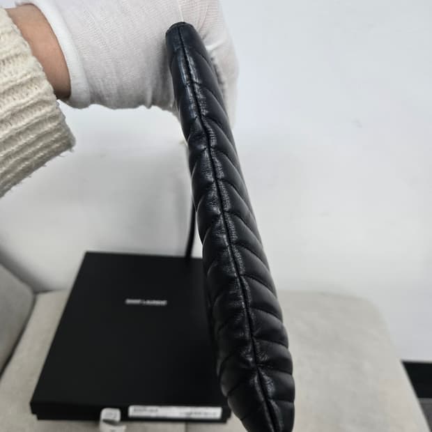 [보증서 정품] 입생로랑 마틀라세 클러치 라지