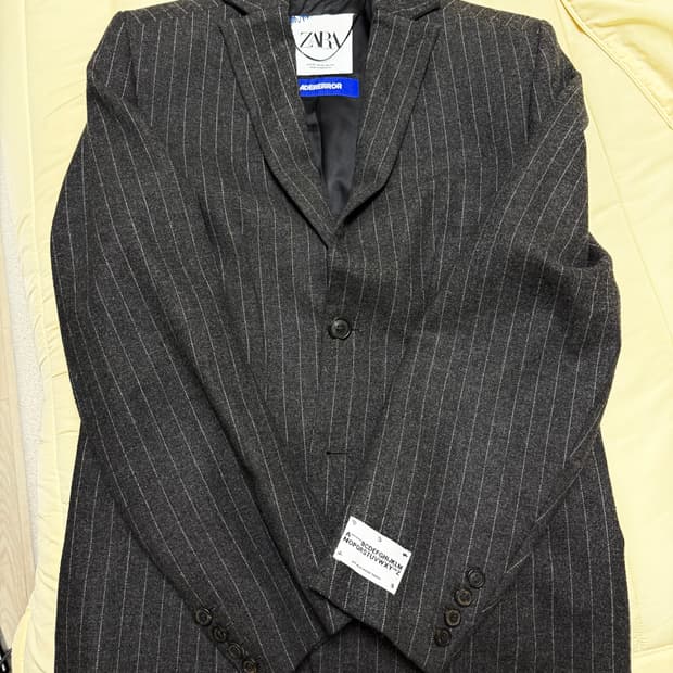 자라 아더에러 스트라이프 블레이저