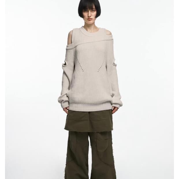 나체 ASYMMETRIC LAYERED KNIT