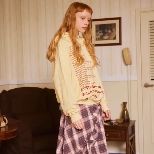 헤레틱 SONNET 18 HOODIE / butter