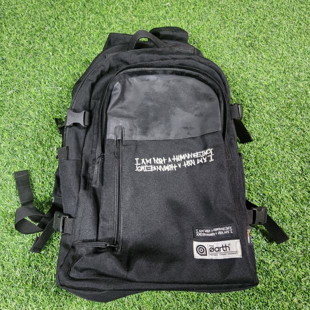 the earth 스트릿 백팩 | 그래피티 레터링 포인트