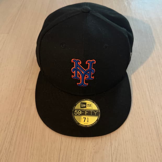 뉴에라 59FIFTY 뉴욕 메츠 블랙 피티드 캡 7 5/8
