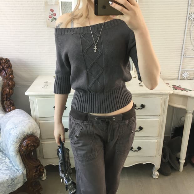 jpn vintage charcoal off-shoulder knit